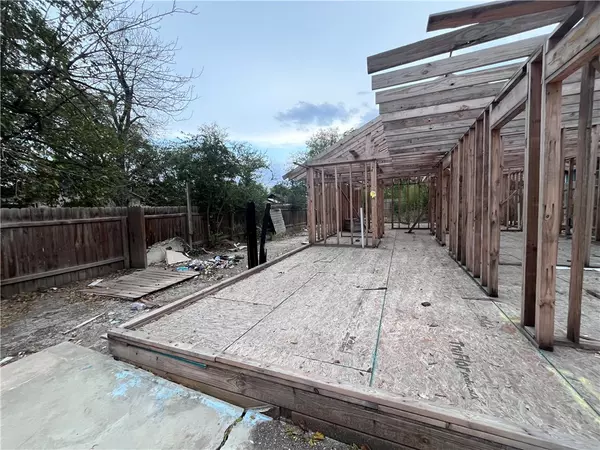 San Antonio, TX 78211,1216 Brighton