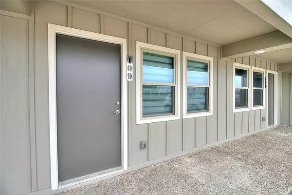 Port Aransas, TX 78373,892 Banyan Beach DR #109