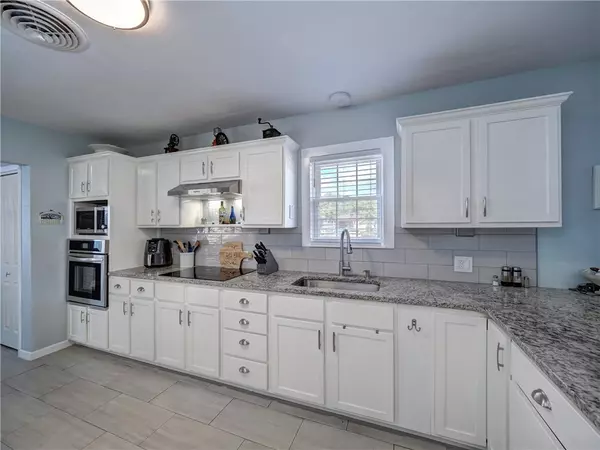 Aransas Pass, TX 78336,341 W Greenwood