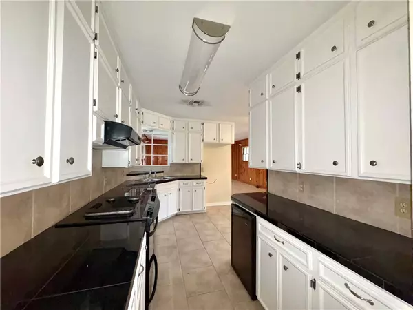 Corpus Christi, TX 78411,613 Brawner Pkwy