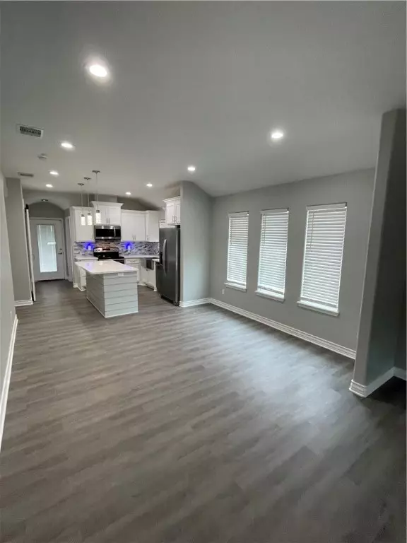 Corpus Christi, TX 78418,509 Jane ST