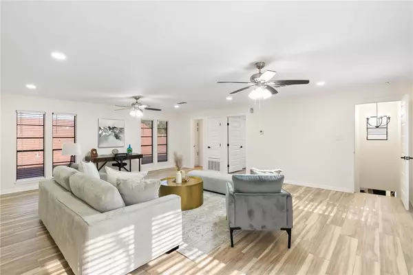 Portland, TX 78374,1906 Oak Ridge DR