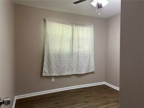 Corpus Christi, TX 78415,1305 Cambridge DR