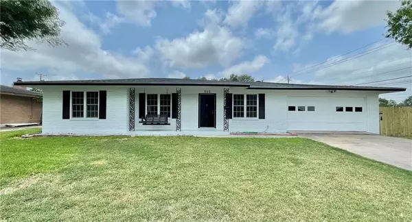502 Evergreen DR, Corpus Christi, TX 78412