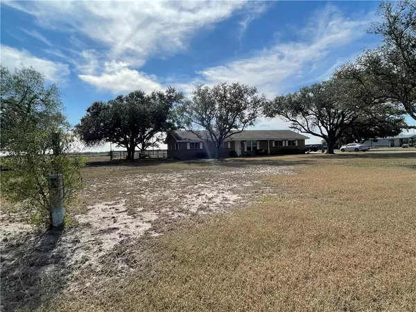 Kingsville, TX 78363,319 W County Road 2140