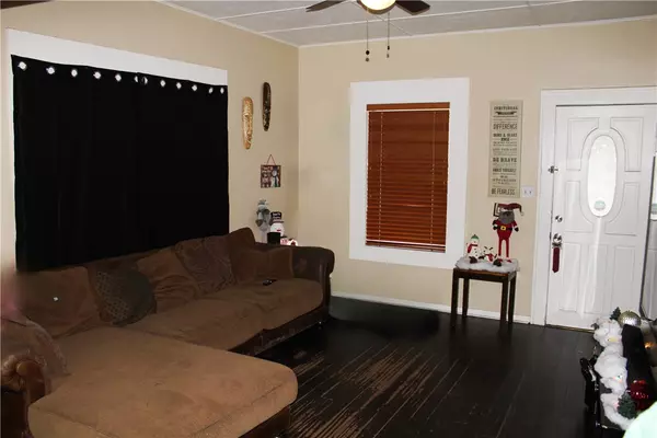 Kingsville, TX 78363,521 E Huisache AVE