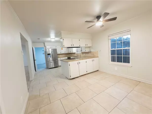 Corpus Christi, TX 78412,6702 Sahara DR