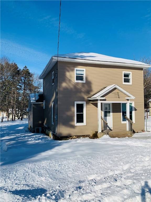 307 Oak ST, Fairchild, WI 54741