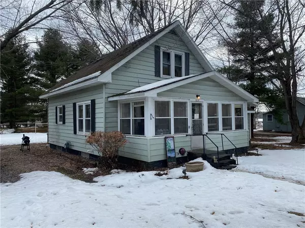 New Auburn, WI 54757,119 E Dell ST