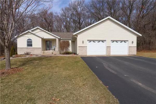 Eleva, WI 54738,E4460 Interlachen BLVD