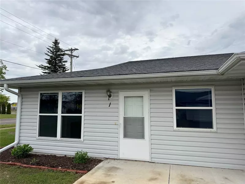 520 E South ST #1, Rice Lake, WI 54868