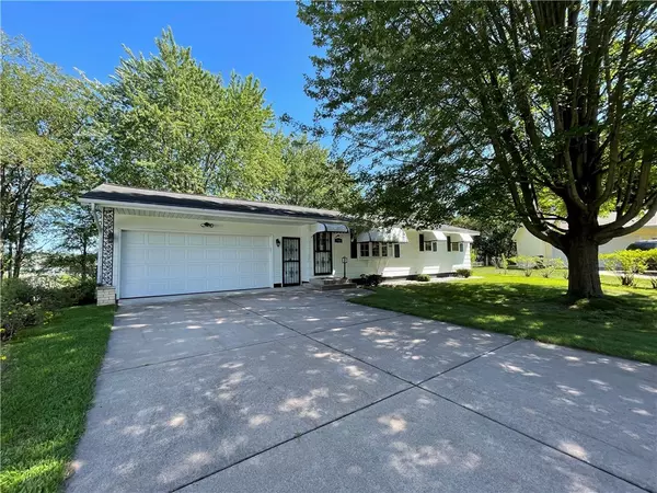 2615 Worbach DR, Eau Claire, WI 54703