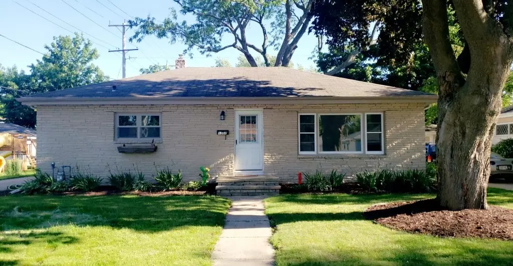 1307 E Marquette ST, Appleton, WI 54911