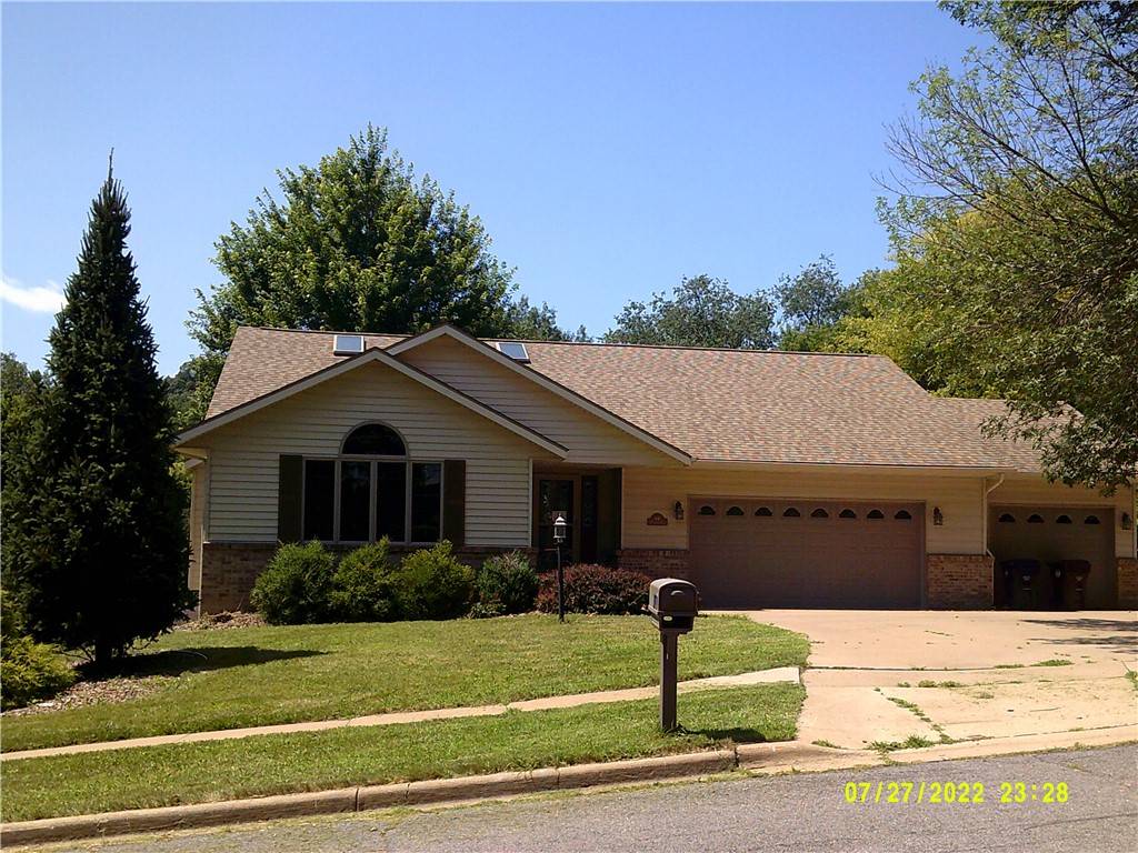 441 E Larkspur LN, Onalaska, WI 54650