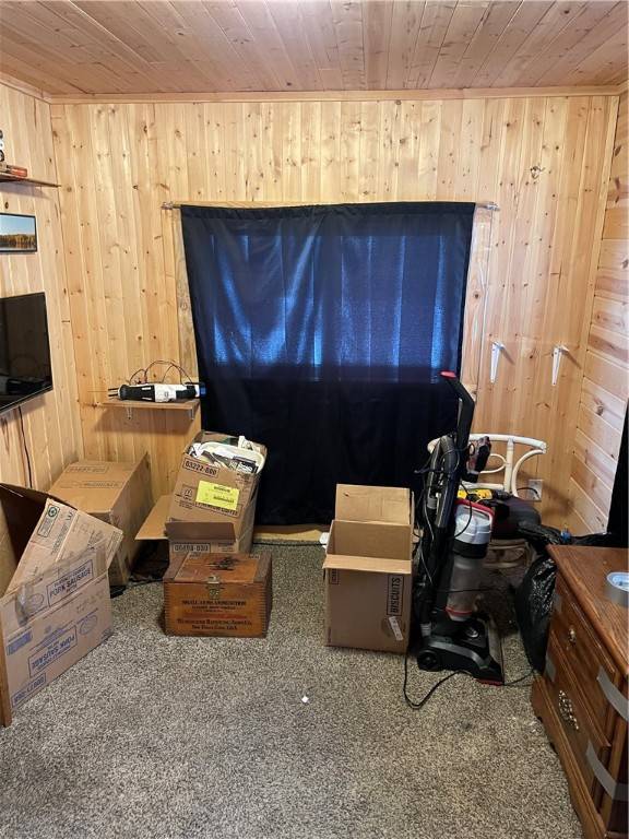Hayward, WI 54843,14367 W Lake DR