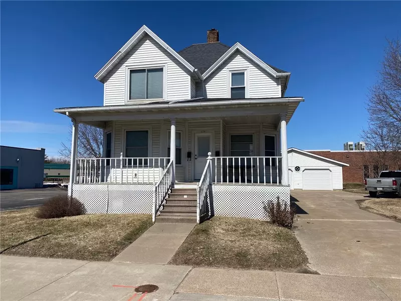 220 E Main ST, Arcadia, WI 54612