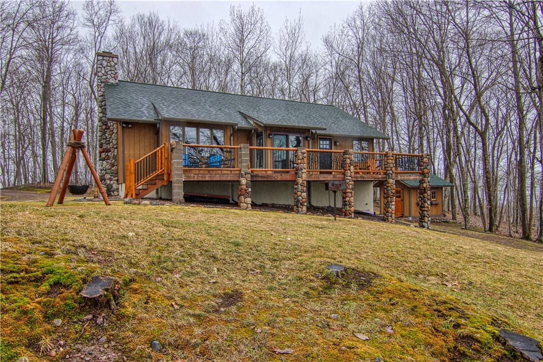 Hayward, WI 54843,8214N Peninsula LN
