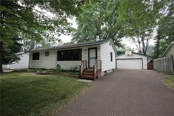 3616 Riverview DR, Eau Claire, WI 54703
