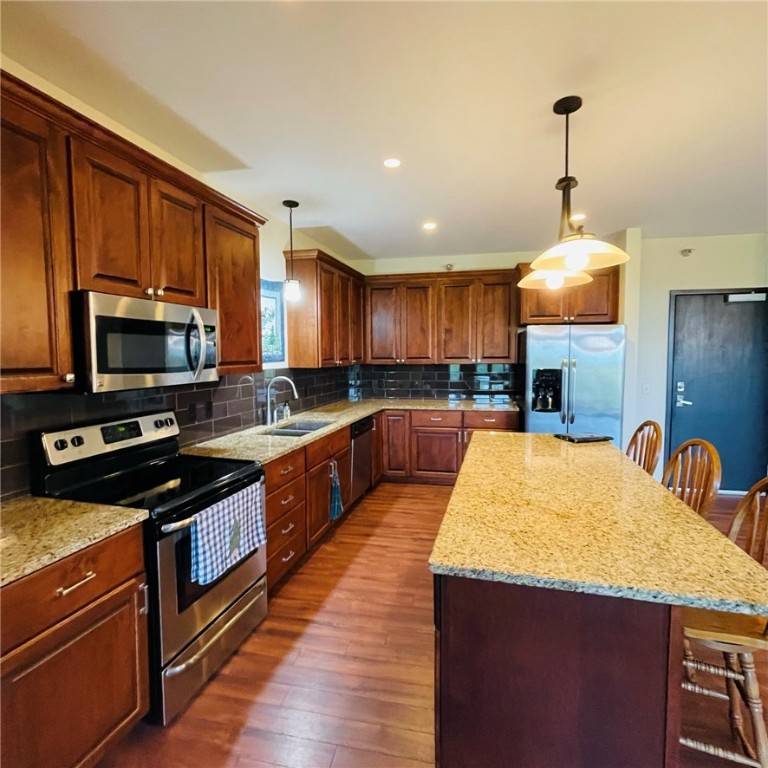 Eau Claire, WI 54701,401 Pinnacle WAY #311