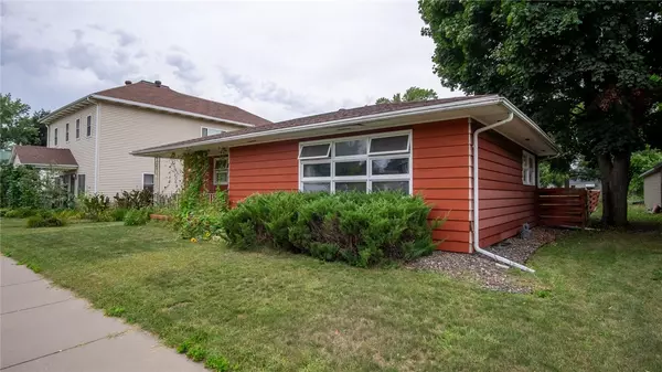 926 Front ST, Chippewa Falls, WI 54729