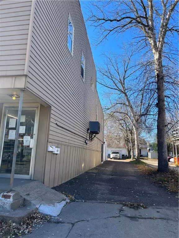 Eau Claire, WI 54703,416 Putnum ST