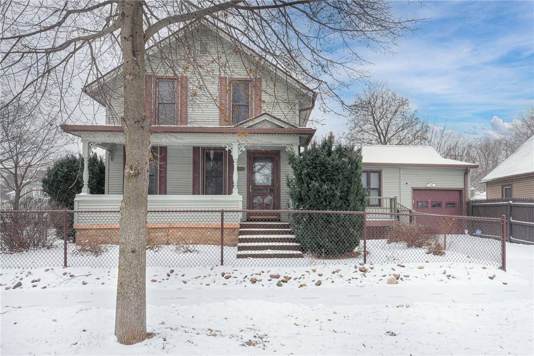 717 Gray ST, Eau Claire, WI 54701