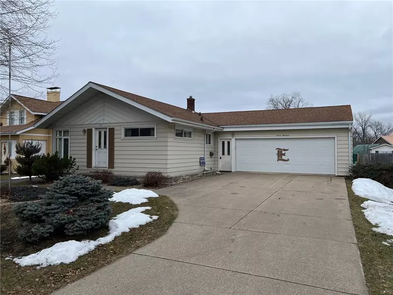 700 E Main ST, Arcadia, WI 54612