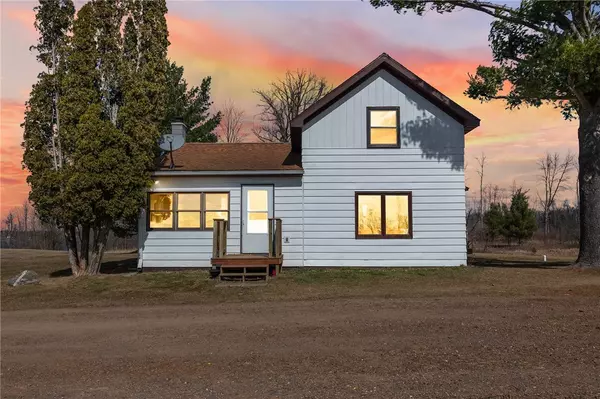 1983 1/2 ST, Comstock, WI 54826
