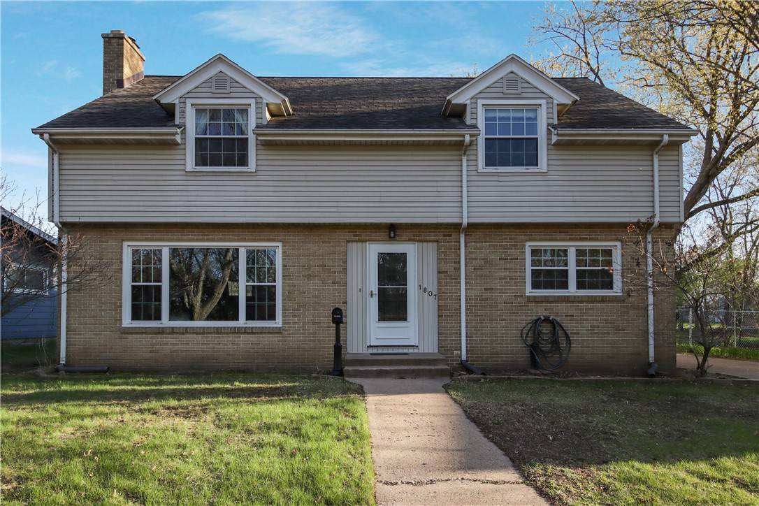 1807 Fairway ST, Eau Claire, WI 54701