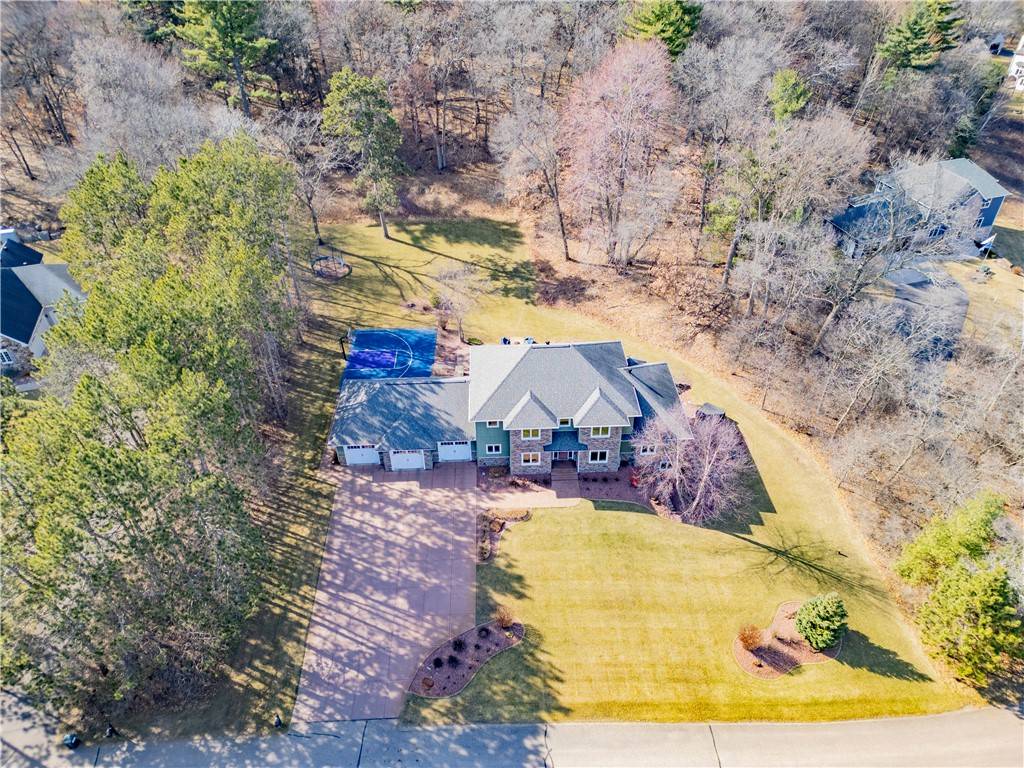 Eau Claire, WI 54701,4565 Meadowbrook CT