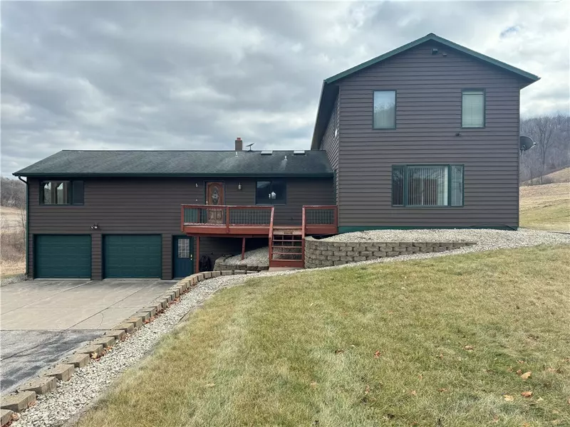 W1310 Earney RD, Alma, WI 54610
