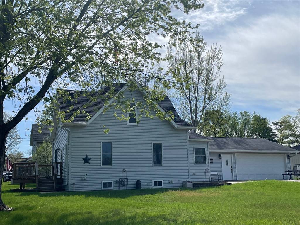 310 4th ST, Taylor, WI 54659
