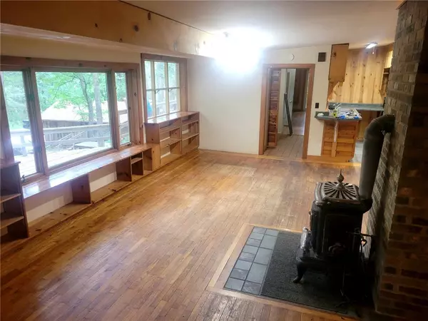 Alma Center, WI 54754,N9070 E Snow Creek RD