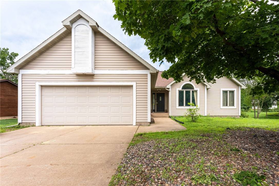 122 W Hamilton AVE, Eau Claire, WI 54701