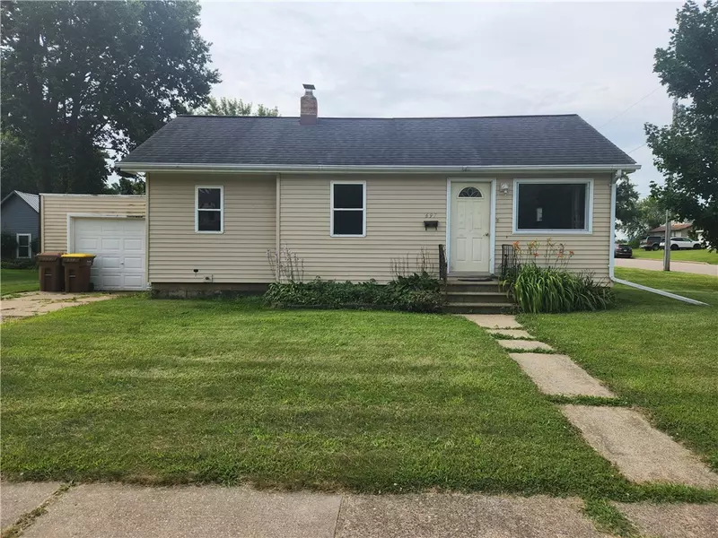 697 W Hudson ST, Mondovi, WI 54755