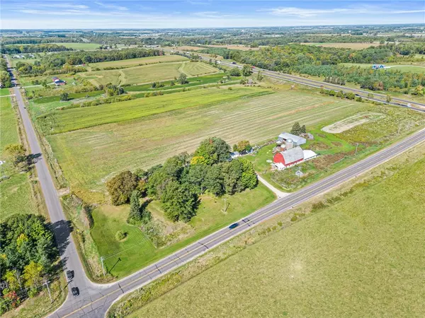 Woodville, WI 54028,510 County Road Bb