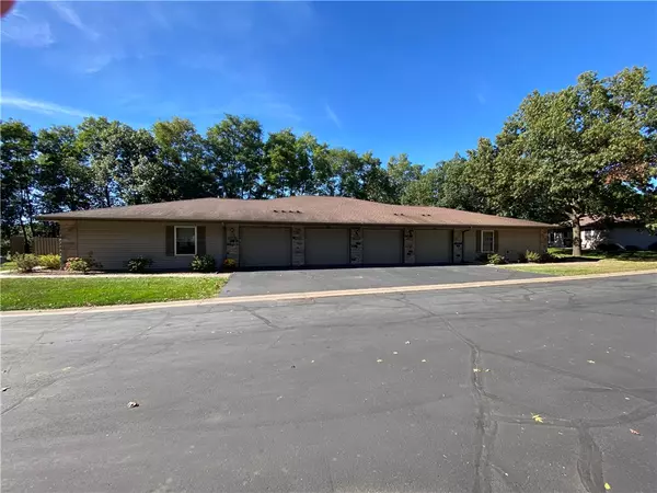 Eau Claire, WI 54701,3623 Oak Tree LN