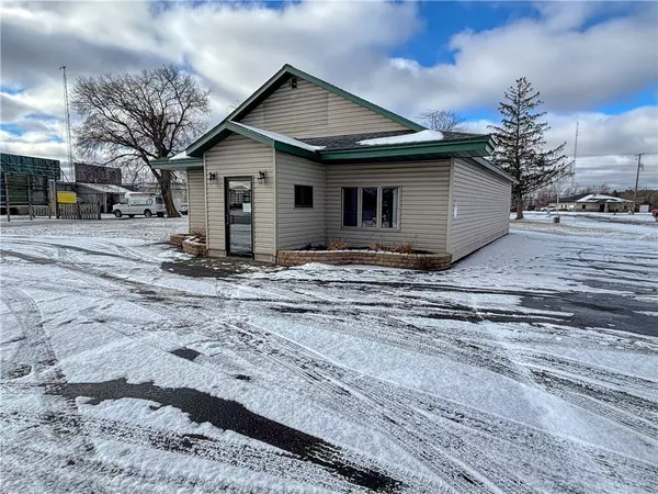 1822 S Main ST, Rice Lake, WI 54868