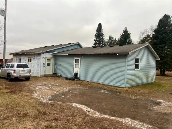 Chetek, WI 54728,663 25th ST