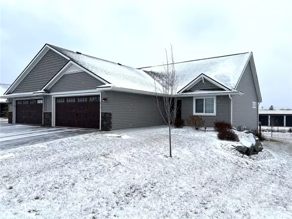 2912 Camelot CIR, Rice Lake, WI 54868