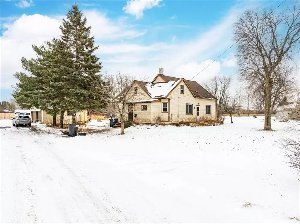 Superior, WI 54880,1118 19th AVE E