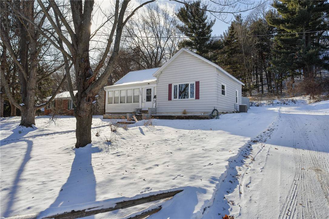 Eau Claire, WI 54703,1528 11th ST