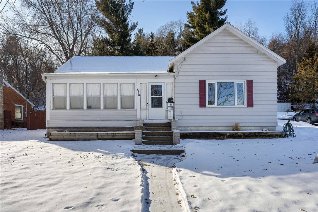 1528 11th ST, Eau Claire, WI 54703
