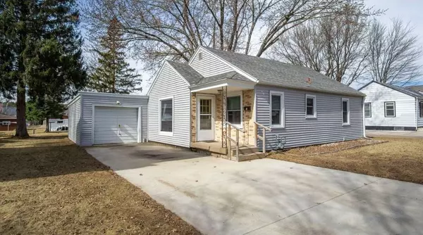 907 Ivy ST, Bloomer, WI 54724