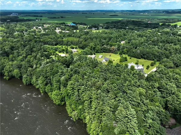 Menomonie, WI 54751,N6927 549th ST