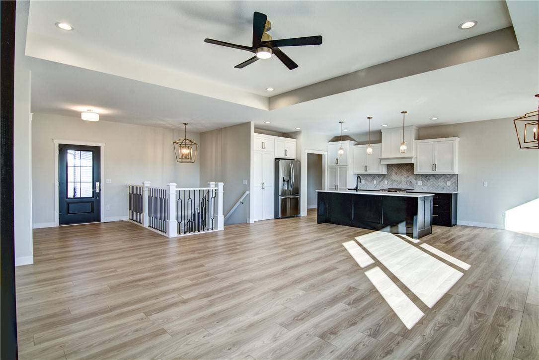 Eleva, WI 54738,E5215 Queen's DR
