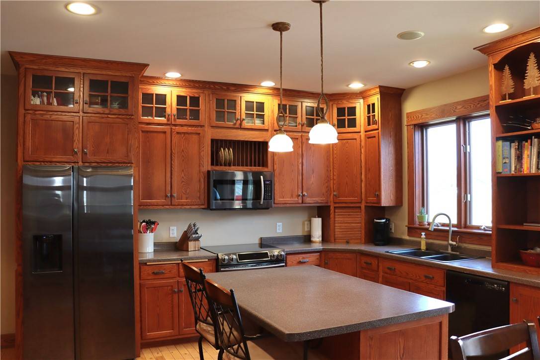 Chippewa Falls, WI 54729,925 Bluff View CIR