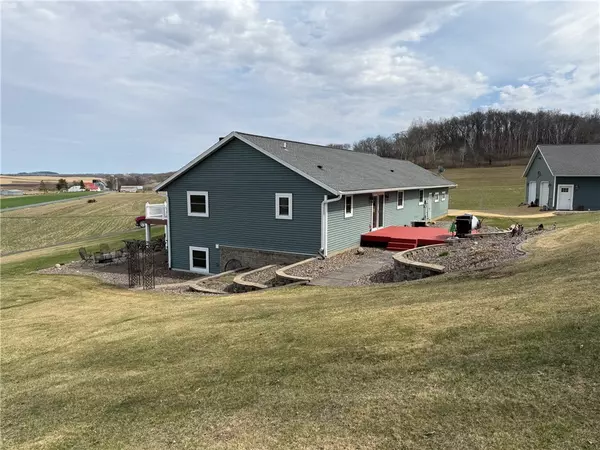 Arcadia, WI 54612,W27381 Lewis Valley RD