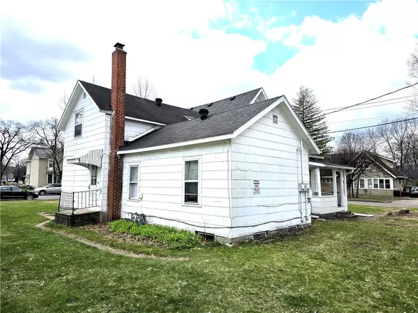 Eau Claire, WI 54703,540 Niagara Street/405 6th AVE #2