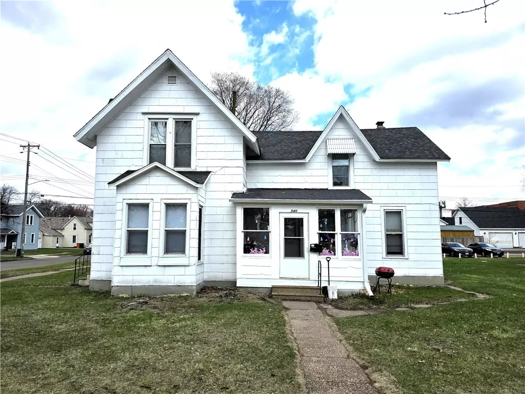 Eau Claire, WI 54703,540 Niagara Street/405 6th AVE #2